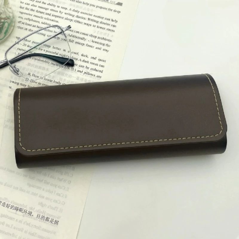 VintageEase Compact Eyeglass Case Lightweight TravelReady Glasses Holder 7