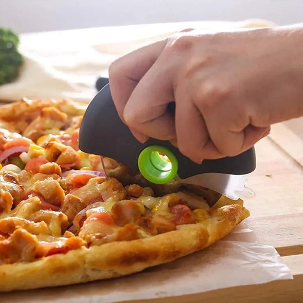 Premium Stainless Steel Pizza Cutter Wheel With Protective Blade Cover Ergonomic Kitchen Pizza Cut 1