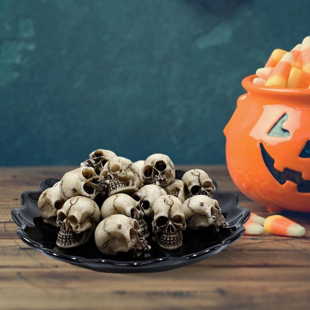 20Piece Mini Gothic Skull Decor Set For Halloween Gardens Creative Displays 4