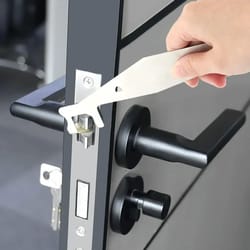 heavy-duty fire & rescue multipurpose pry tool lever bar – spring steel firefighting leverage tool