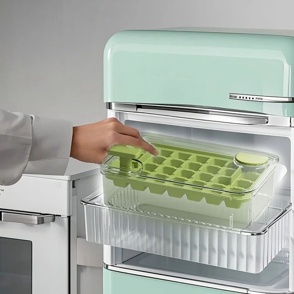 Clear PressRelease Ice Cube Tray With Lid FoodGrade PET 5684Cell Ice Mold For Freezer 4