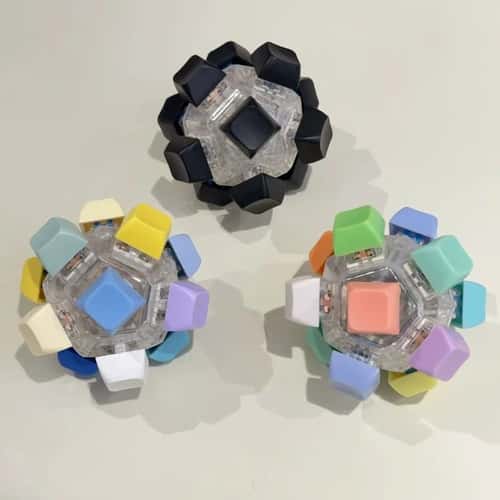 12-Key Mechanical Keycap Clicker Keychain - Keyboard Fidget Toy for Stress Relief & Focus