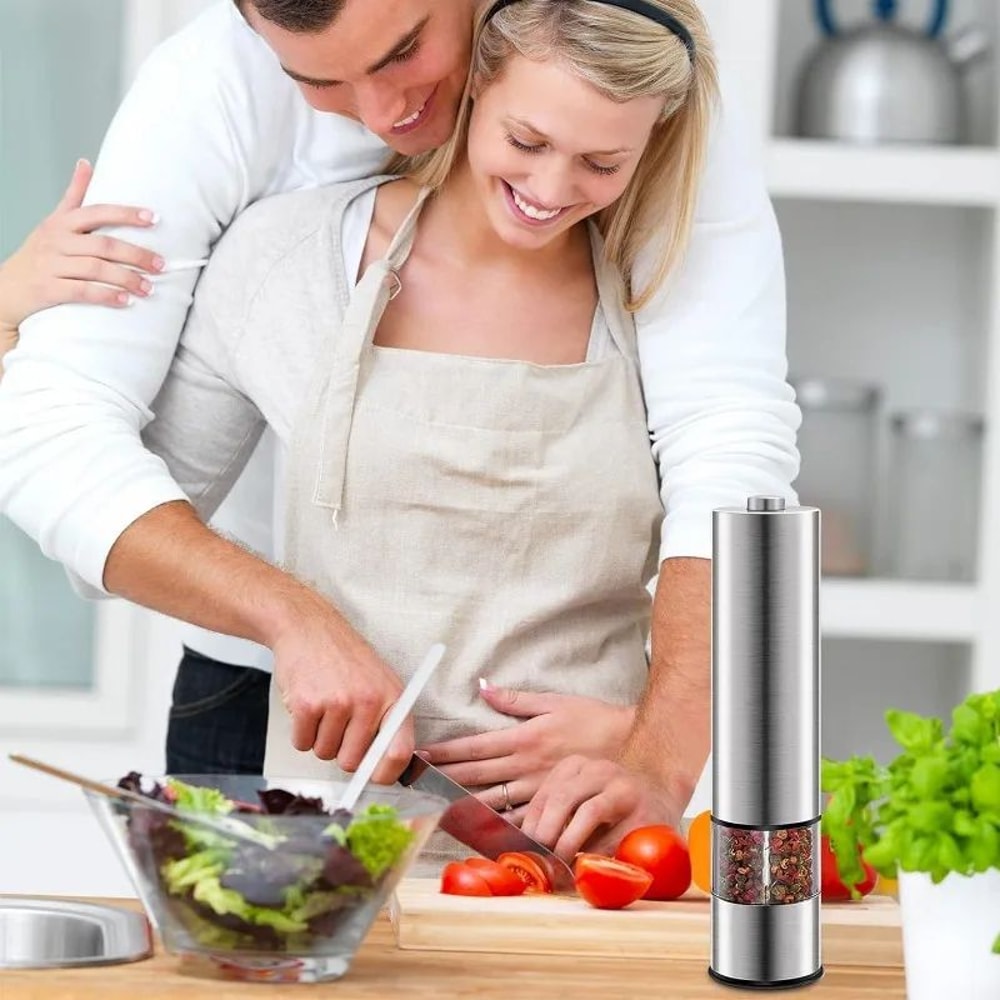 Stainless Steel Electric Salt And Pepper Grinder Set OneHanded Automatic Mills With LED Light 2pc 3
