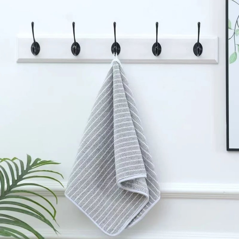 QuickDry Striped Bath Towel Ultra Absorbent Bathroom Spa Towel For Home Hotel And Salon 2