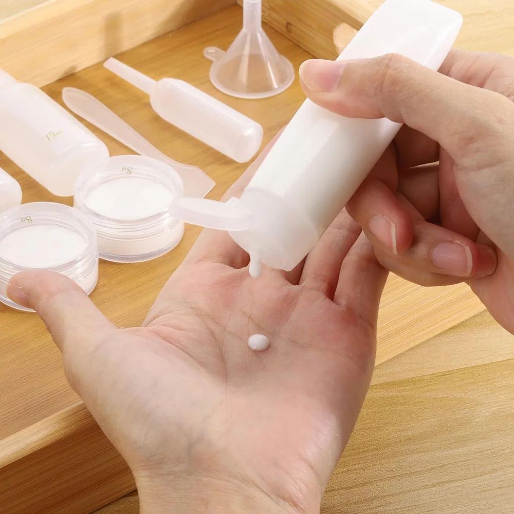 Leakproof Silicone Travel Toiletry Bottle Set Refillable Mini Squeeze Bottles For CarryOn Travel 3