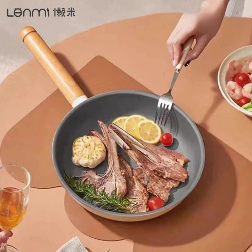 LANMI 24cm Ceramic Titanium Nonstick Frying Pan LowSmoke FlatBottom Skillet For Eggs Steak 0