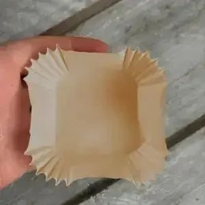 100Pack Square Cupcake Liners Greaseproof Paper Baking Cups For Muffins Mini Cakes 9