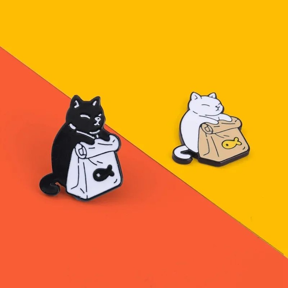 2Piece Black White Cat Brooch Set Cute Cat Brooch Cartoon Cat Pin For Jackets Bags 2