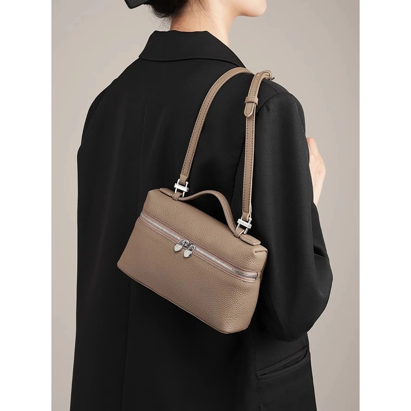 Everyday Chic PU Leather Shoulder Crossbody Bag Large Capacity Womens Messenger Handbag 1