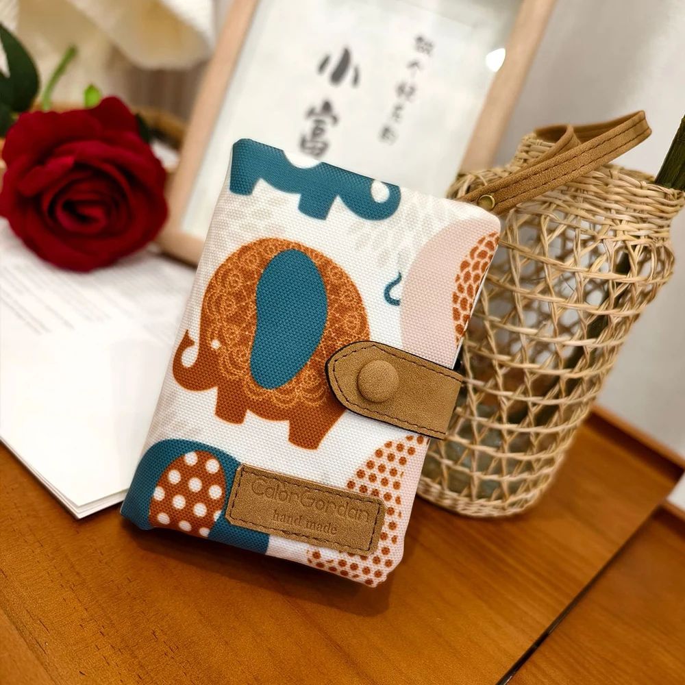 Everyday Womens Short Wallet With Hasp Closure Large Capacity Wallet Coin Card Organizer 1