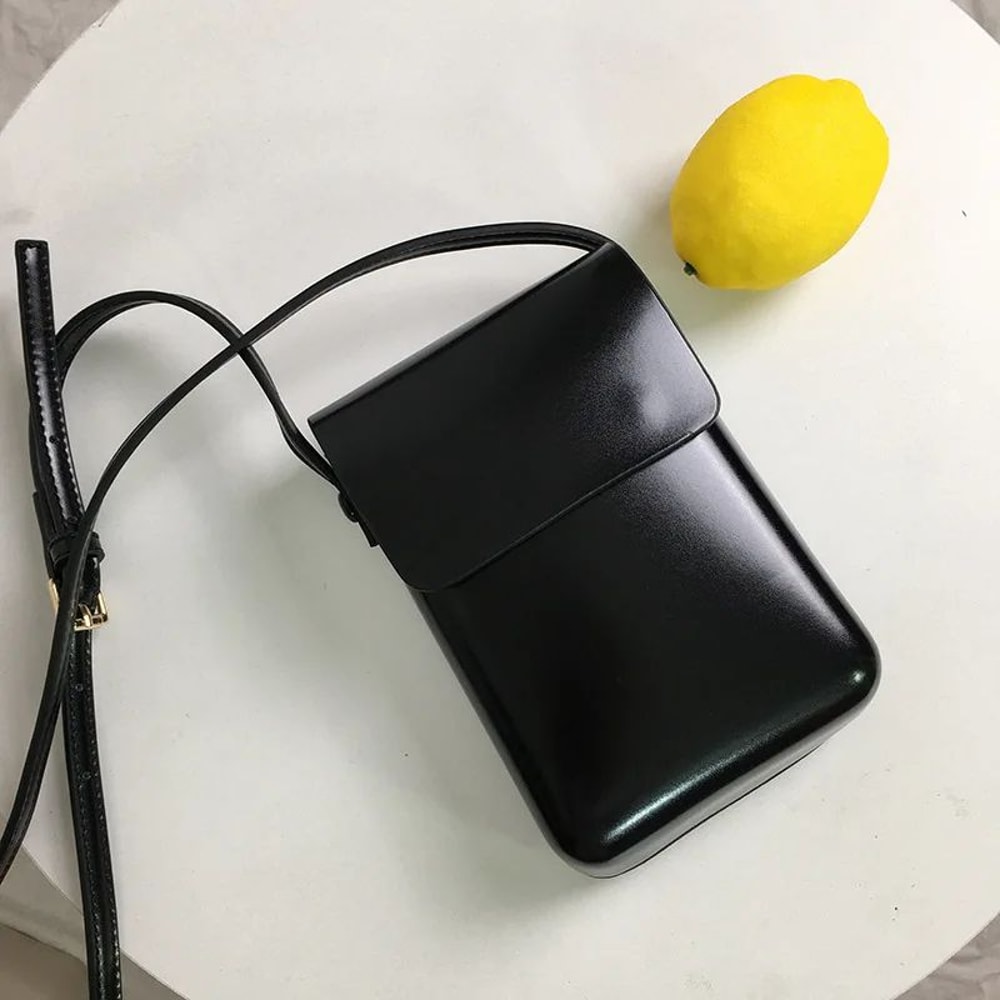 Everyday Luxe Crossbody Handbag PU Leather Shoulder Bag With Phone Pocket Roomy Storage 7