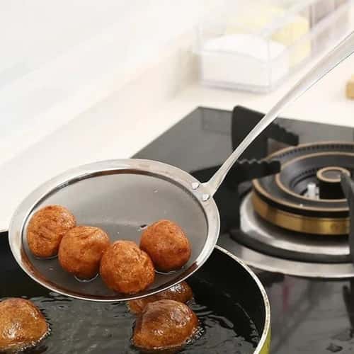 Stainless Steel Skimming Spoon – Fine Mesh Strainer for Frying & Oil Filtration