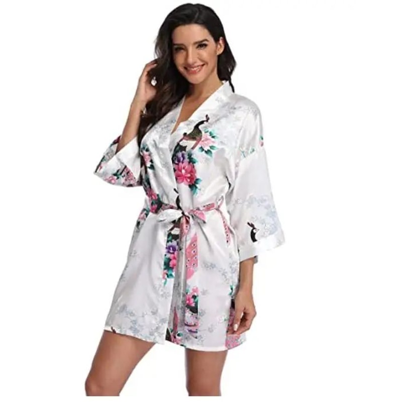 Elegant Satin Silk Bridesmaid Robe Crane Print Kimono Bathrobe For Wedding Mornings 10