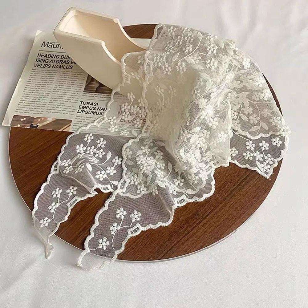 Vintage Bloom White Lace Triangle Head Scarf Retro Floral Hair Wrap For Women 14