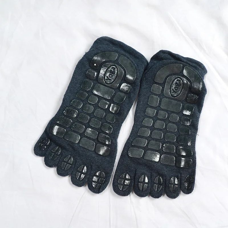 Mens Winter Five Toe Socks Thick NonSlip Split Toe Socks For Indoor Comfort Fitness 9