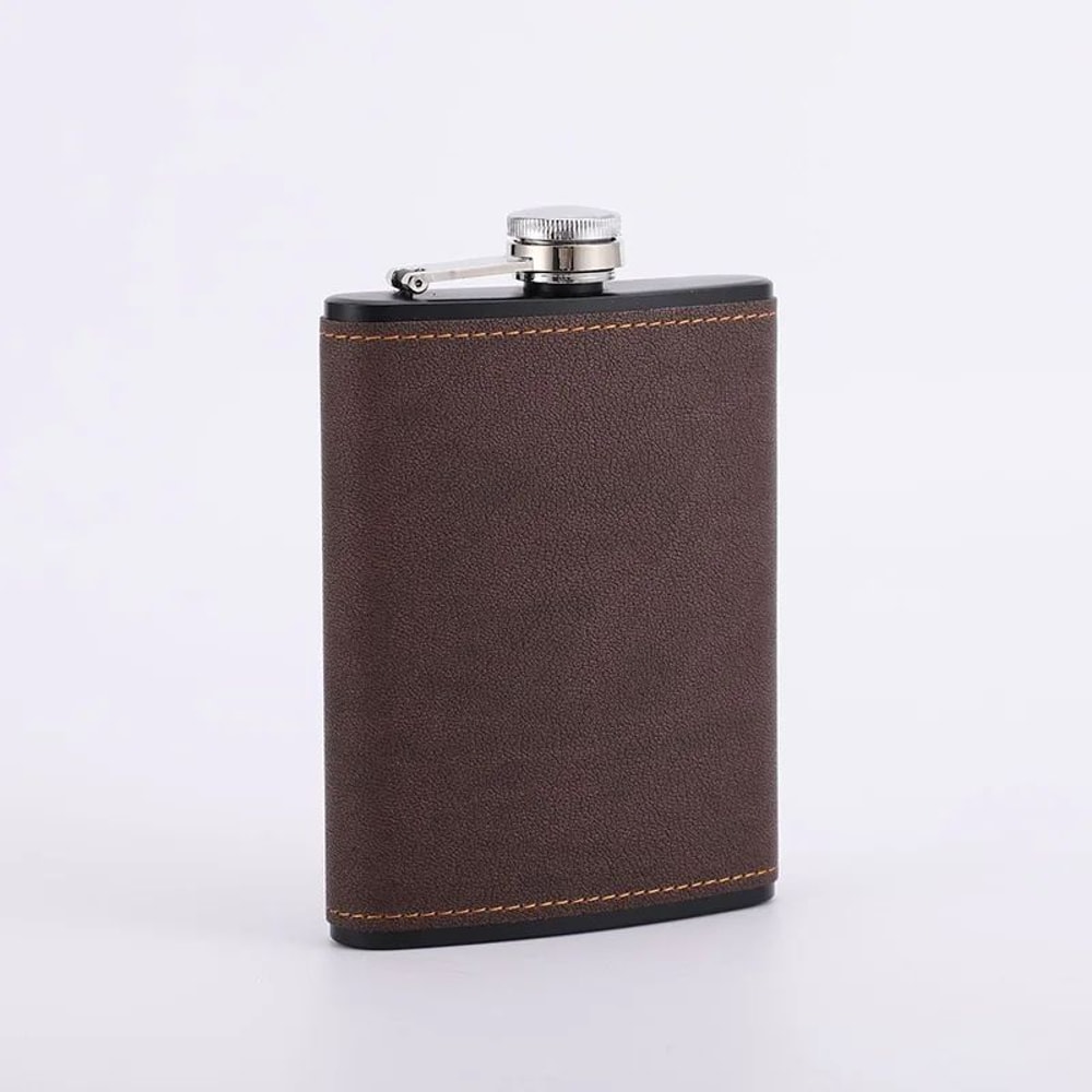 Brown Leather Hip Flask For Whiskey Portable Stainless Steel Flask In 6oz Or 8oz 4