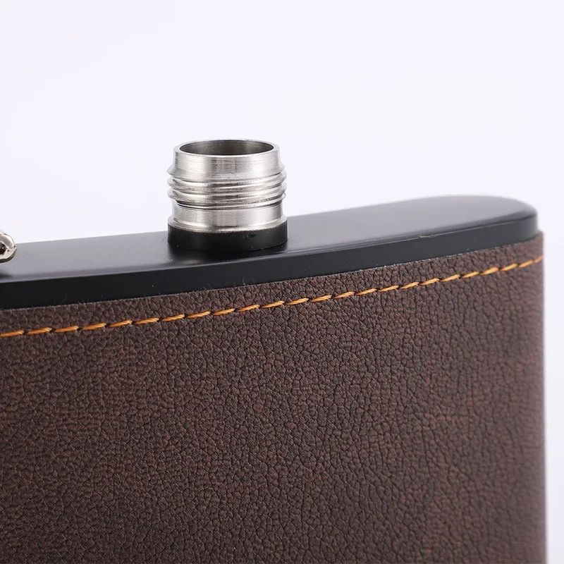 Brown Leather Hip Flask For Whiskey Portable Stainless Steel Flask In 6oz Or 8oz 5