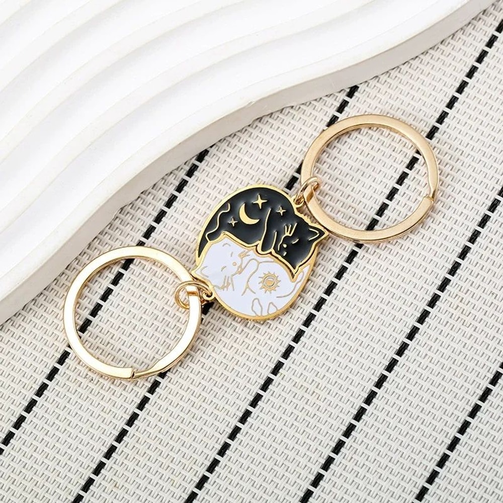 Embrace Love Cat Couple Necklace Set Stainless Steel Matching Cat Pendant For Best Friends Couple 4