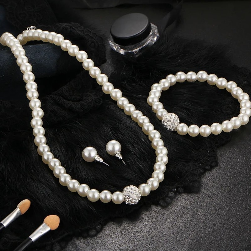 Elegant Bridal Pearl Jewelry Set Crystal Fireball Imitation Pearl Necklace Set With Bracelet Stud 2
