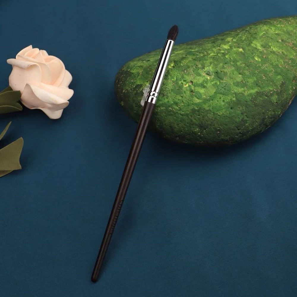 CHICHODO Precision Goat Hair Eyeshadow Crease Brush Professional Pointed Detail Makeup Brush 4