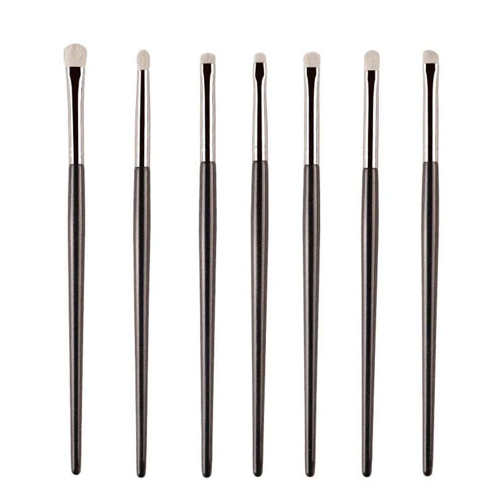 Professional Pony Hair Eyeshadow Brush For Precision Crease Smudge Detail Blending 3