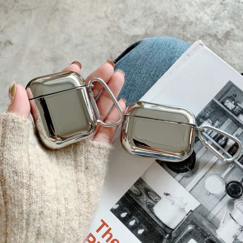 MirrorShield Electroplated Silver AirPods Protective Case With Hook 1