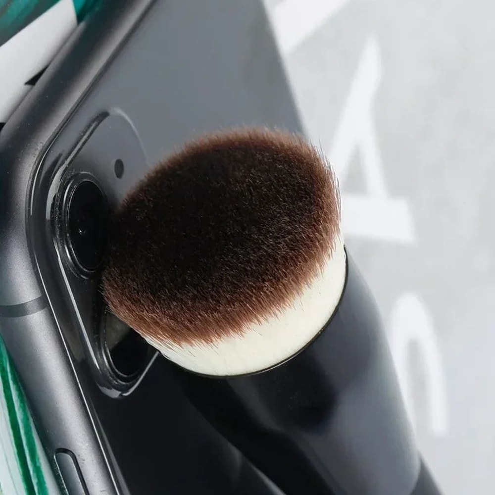 AirBlend Angled Flat Top Foundation Brush 2