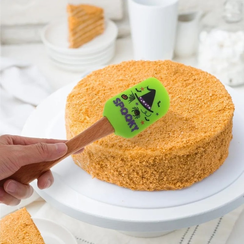 Halloween Silicone Baking Spatula Heat Resistant NonStick Scraper With Wooden Handle 4