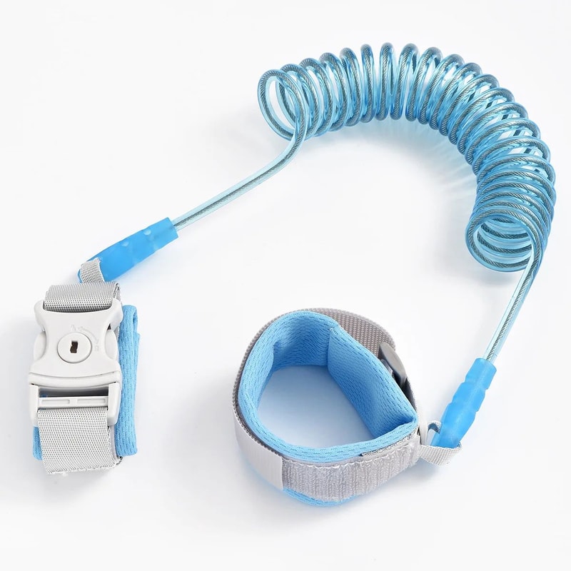 SafeSteps Toddler Safety Leash With Locking Wristband 3