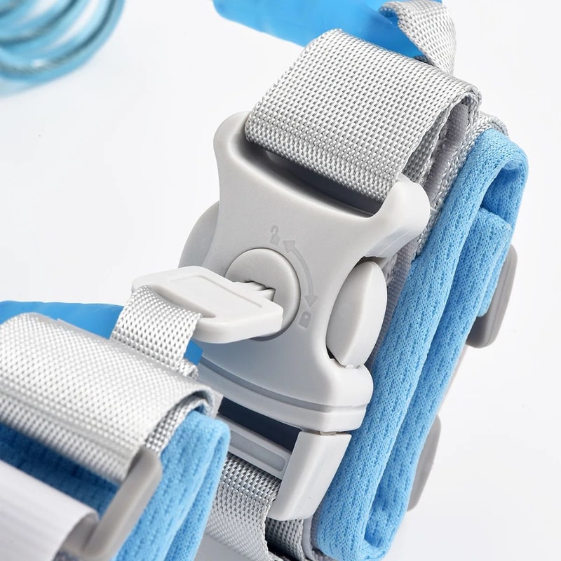 SafeSteps Toddler Safety Leash With Locking Wristband 5