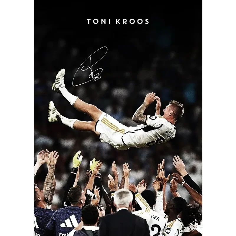 Modern Soccer Player Canvas Wall Art Dynamic Soccer Wall Art Football Athlete Poster For Home Roo 7