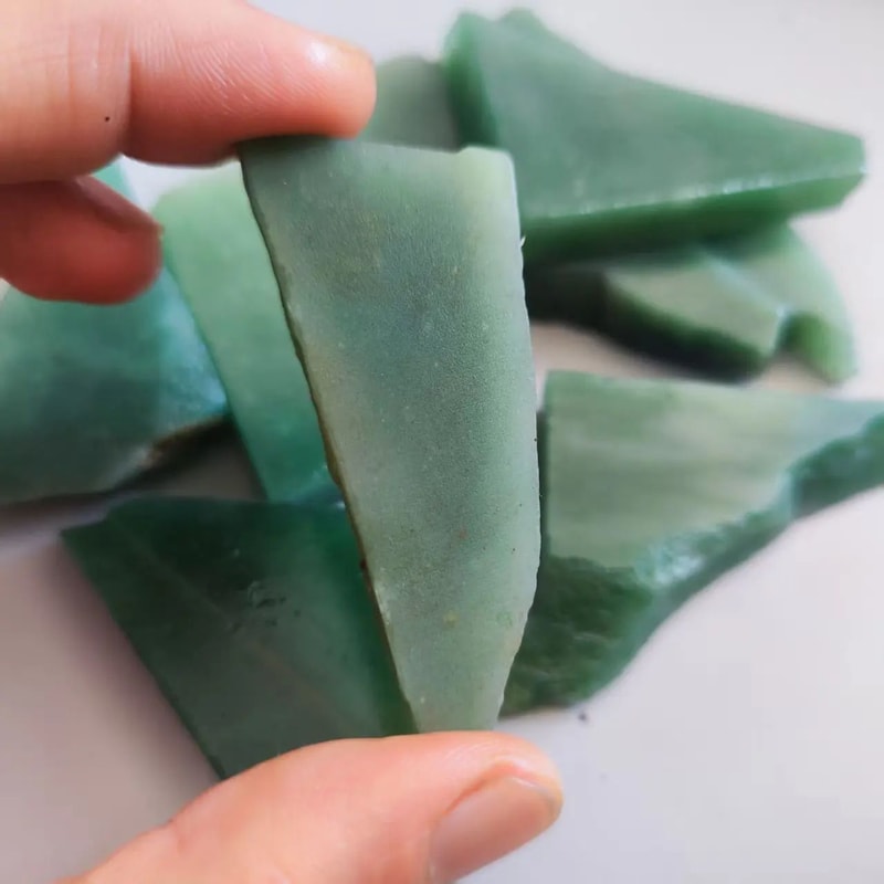 Premium Natural Jadeite Stone Raw Green Jade Crystal For Decor Collection 0