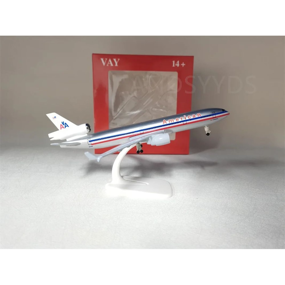 20cm MD11 Model Plane Diecast Airplane Model With Landing Gear Display Stand 0