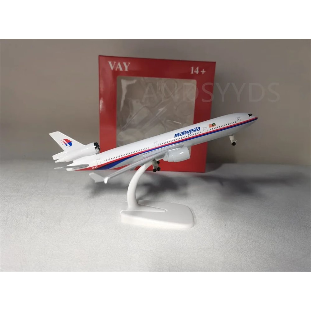 20cm MD11 Model Plane Diecast Airplane Model With Landing Gear Display Stand 1
