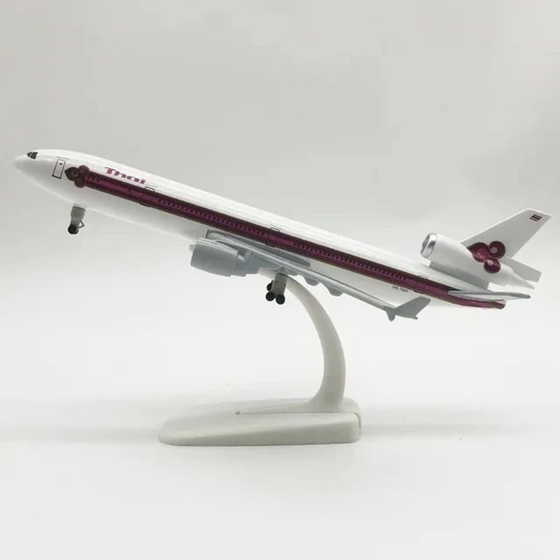 20cm MD11 Model Plane Diecast Airplane Model With Landing Gear Display Stand 9
