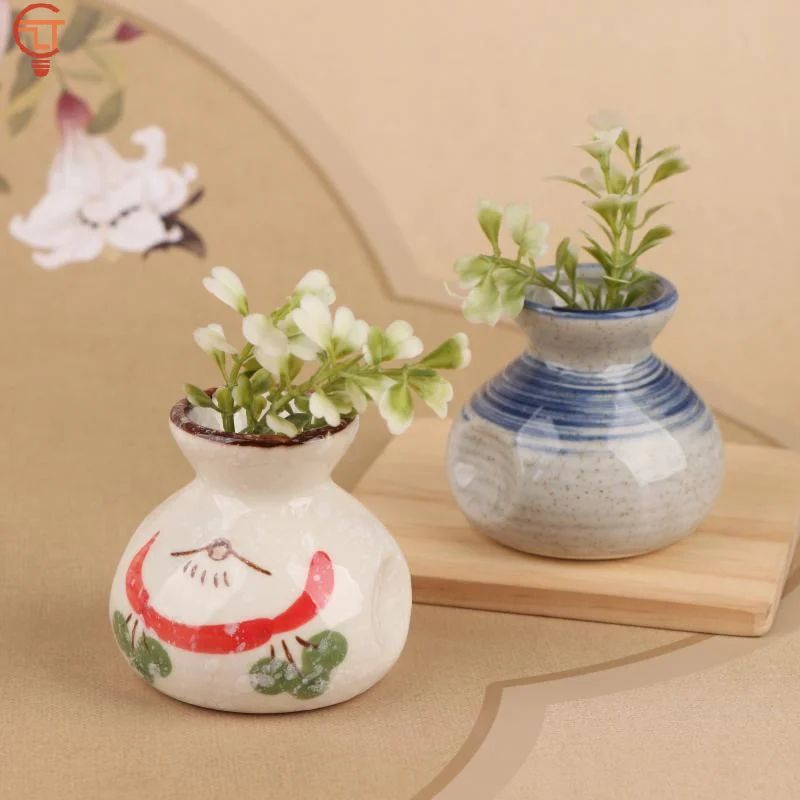 Chinese Style Ceramic Toothpick Holder And Cotton Swab Jar Mini Retro Vase 2