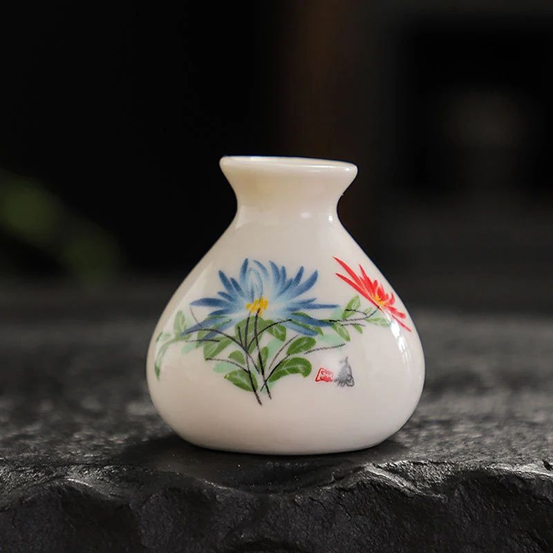 Chinese Style Ceramic Toothpick Holder And Cotton Swab Jar Mini Retro Vase 12