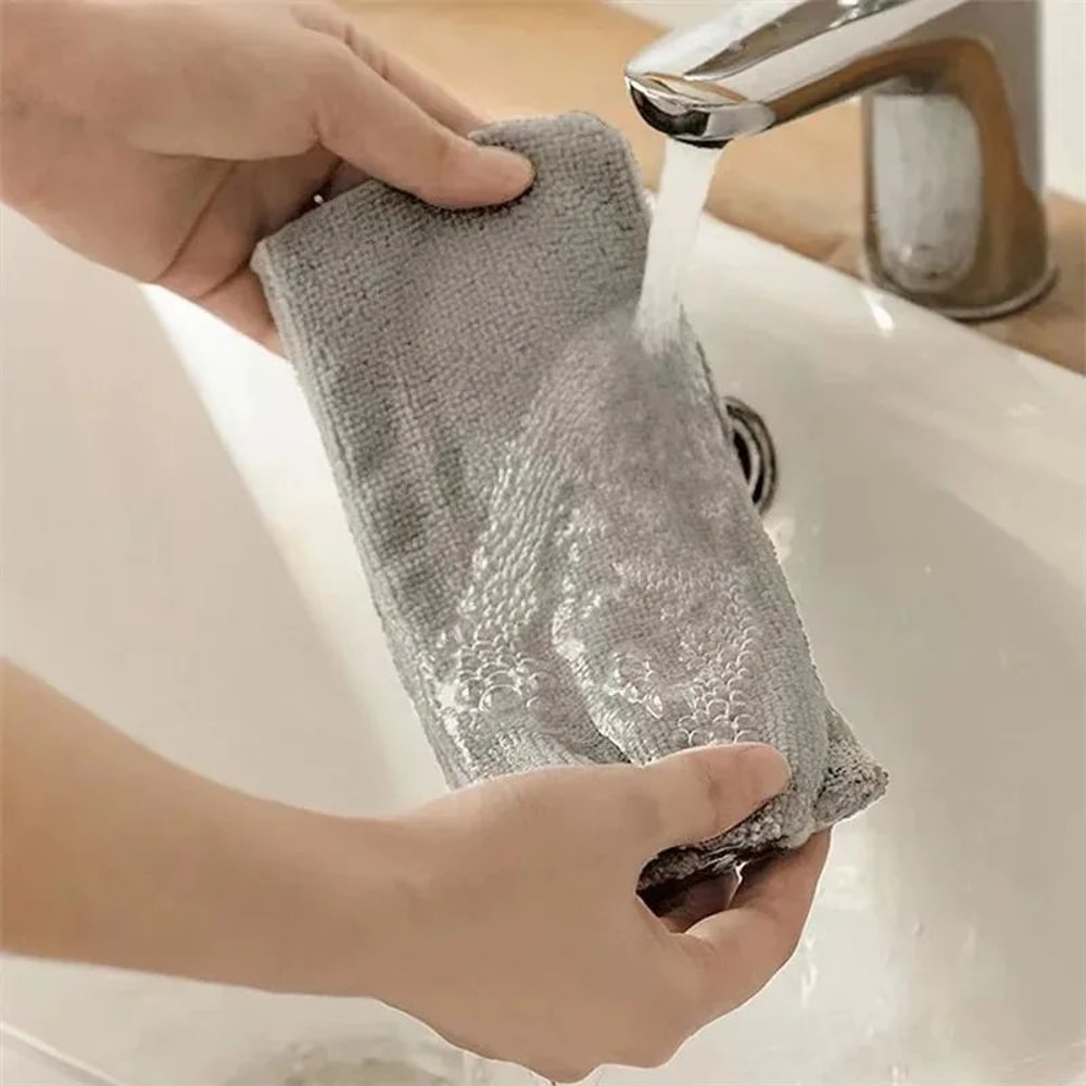 Flexible Long Handle Dust Mop For Under Bed And Ceiling Cleaning 3