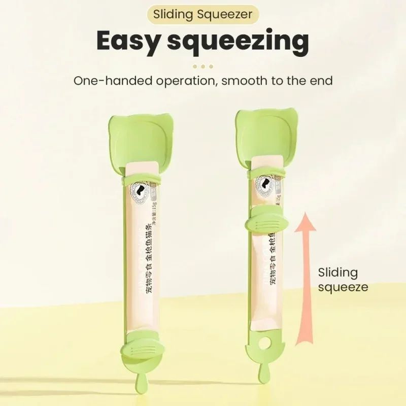 Cat Treat Squeeze Spoon MessFree Cat Treat Spoon Pet Feeding Tool For Easy Bonding 1