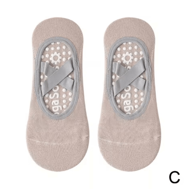 Professional Womens Anti Slip Yoga Socks Breathable Grip And Strap Pilates And Ballet Socks 3