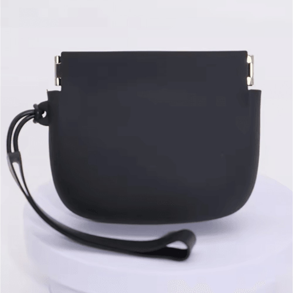 Silicone Dog Treat Pouch Waterproof Portable Pet Snack Bag For Training And Walks 2