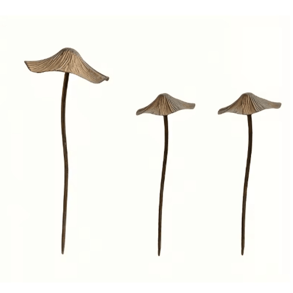 Retro Rusty Metal Mushroom Garden Decor 3Piece Set Vintage Outdoor Mushroom Statues 1