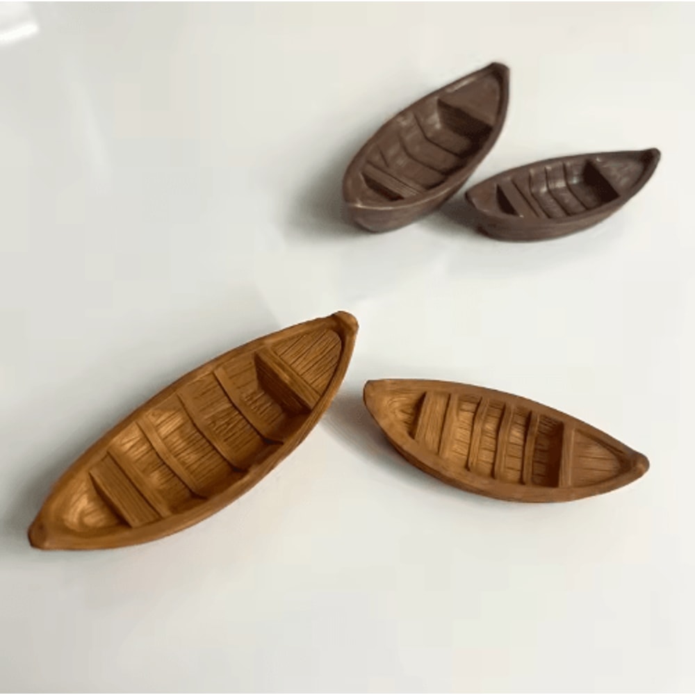 4Piece Floating Mini Boat Ornaments Realistic Resin Decor For Water Displays 4
