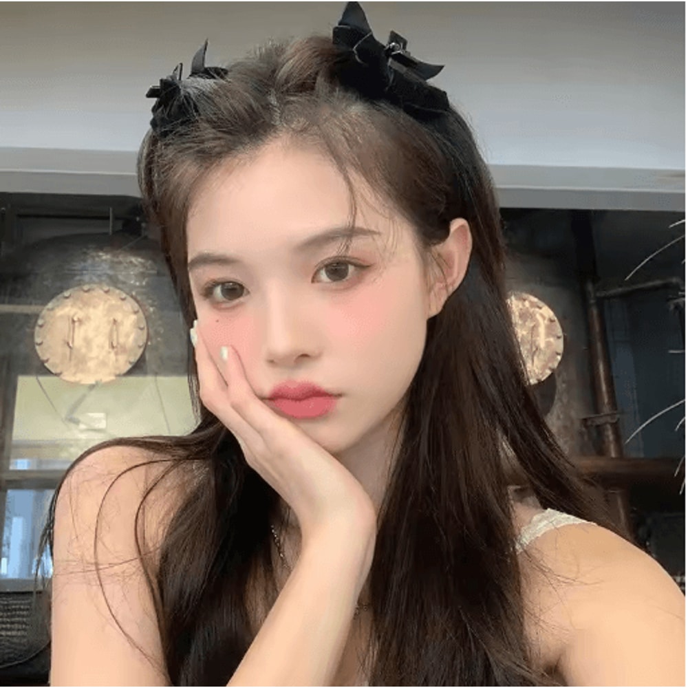 2 Piece Vintage Black Bow Velvet Hair Clip Set Princess Style Grab Clips 6