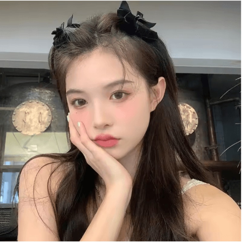 2 Piece Vintage Black Bow Velvet Hair Clip Set Princess Style Grab Clips 6