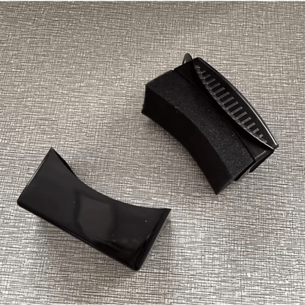 Curved Car Tire Waxing Sponge Applicator With Protective Lid 2