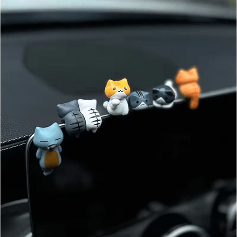 Lucky Cat Car Dashboard Ornament Cute Resin ManekiNeko Auto Interior Decor 3