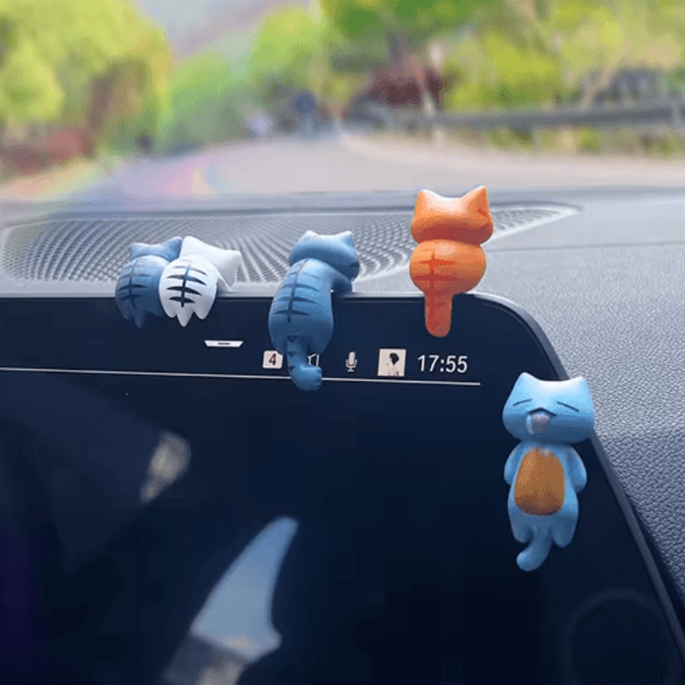 Lucky Cat Car Dashboard Ornament Cute Resin ManekiNeko Auto Interior Decor 4