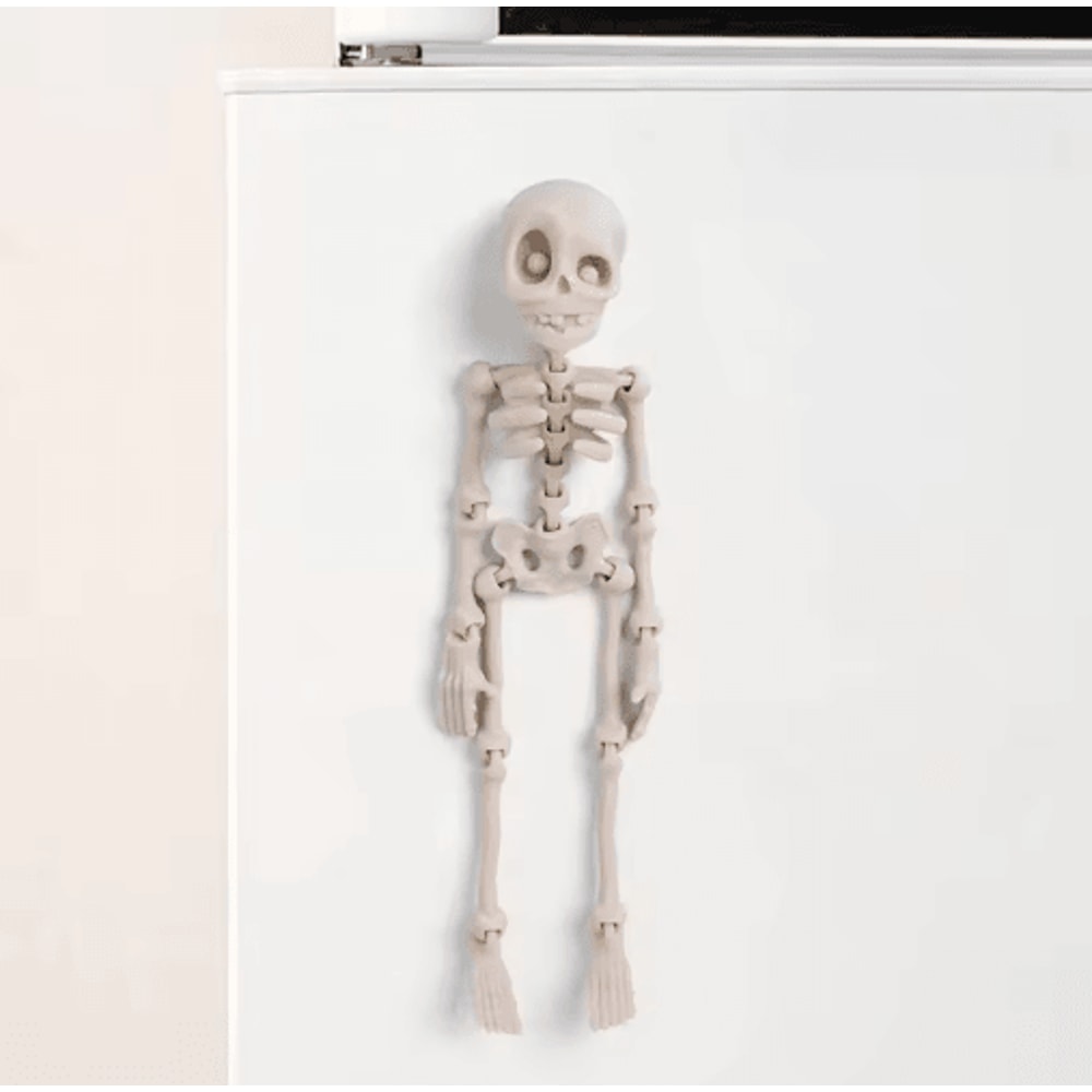Poseable Magnetic Skull Fridge Magnet With Movable Joints 1