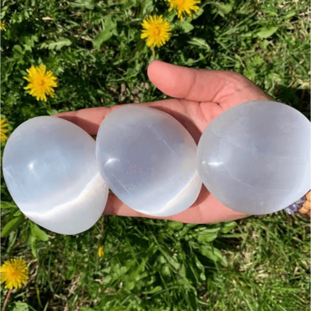 Natural Selenite Palm Stone Polished Oval Crystal For Meditation Energy Cleansing Home Decor 3